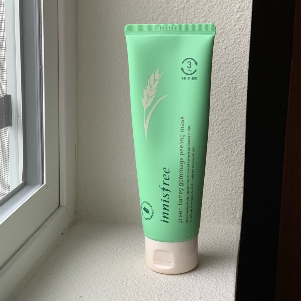 Innisfree barley gommage peeping mask *new*